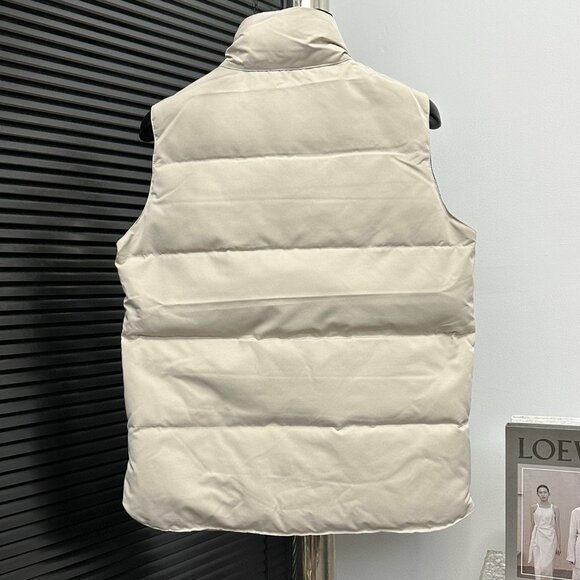 White Canada Goose Freestyle Vest Womens - Picture 2 of 7